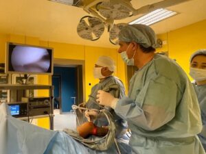 Восемь детей поставили на ноги применив артроскопию в Центре детской неотложной помощи Алматы