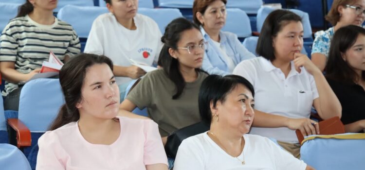 В Алматы медработники поликлиник проходят интенсив по оказанию помощи детям